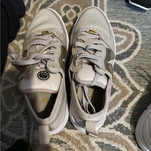 Nike platform size 10 taupe